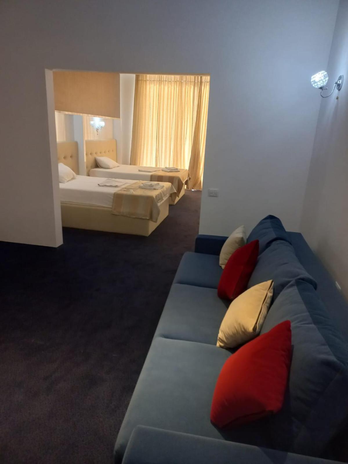 Scandinavia 4*